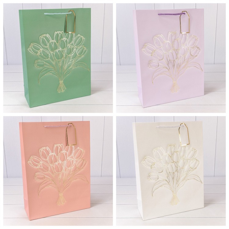 000330A	Пакет подарочный "Букет" с блеском 210г 31*42*12 1/20 1/120