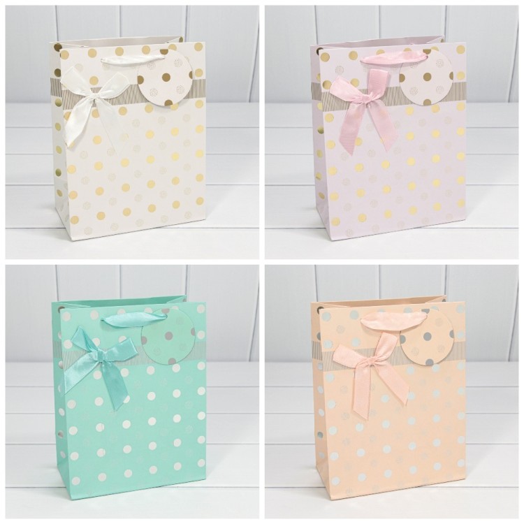 000154E Пакет подарочный "Леди" с тиснением (микс) 18*23*10 210г 1/20 1/360