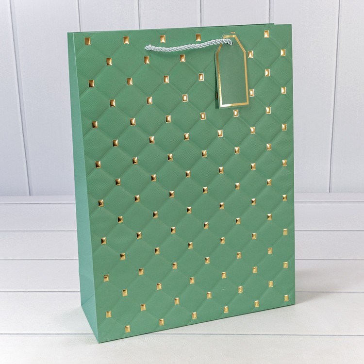 000891A	Пакет подарочный с тиснением 891 (микс) 31*42*12 210г 1/20 1/80